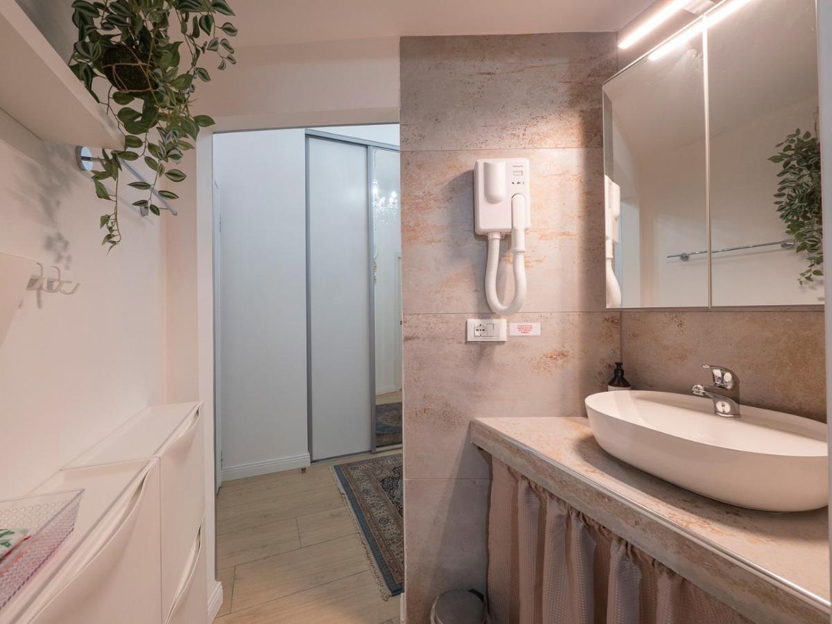 White Loft Near Duomo Orti 14 Apartment Milan Exterior photo
